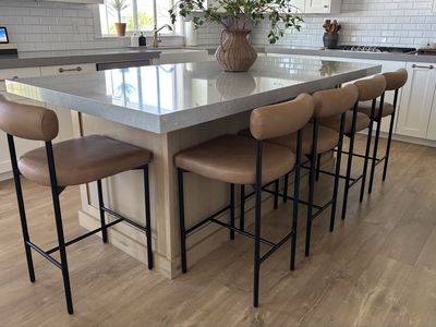 Like New! Set of 5 Nathan James Dahlia Counter Height Barstools – Brown/Black Mid-Century Modern