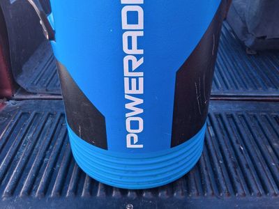 Cool Powerade 12 Gallon Cooler Great Condition!