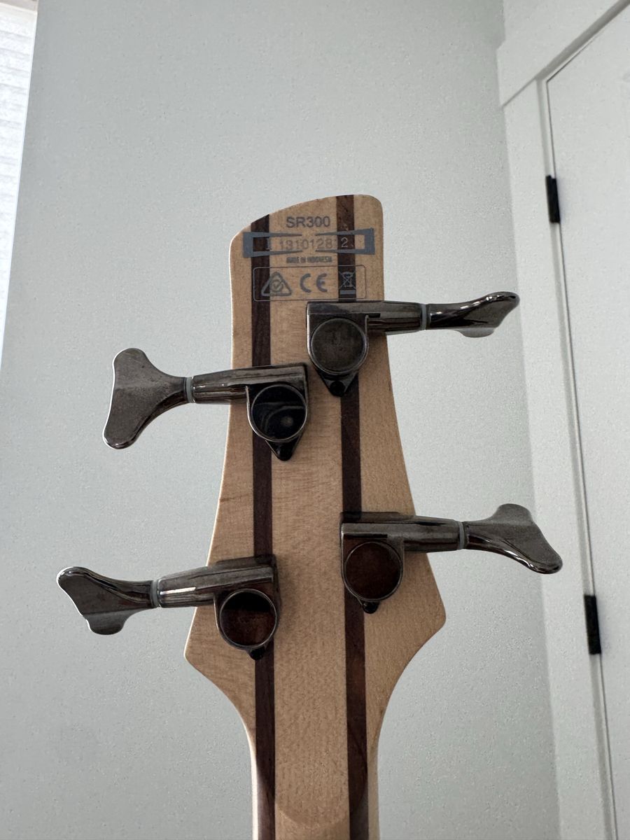 Main image 4
