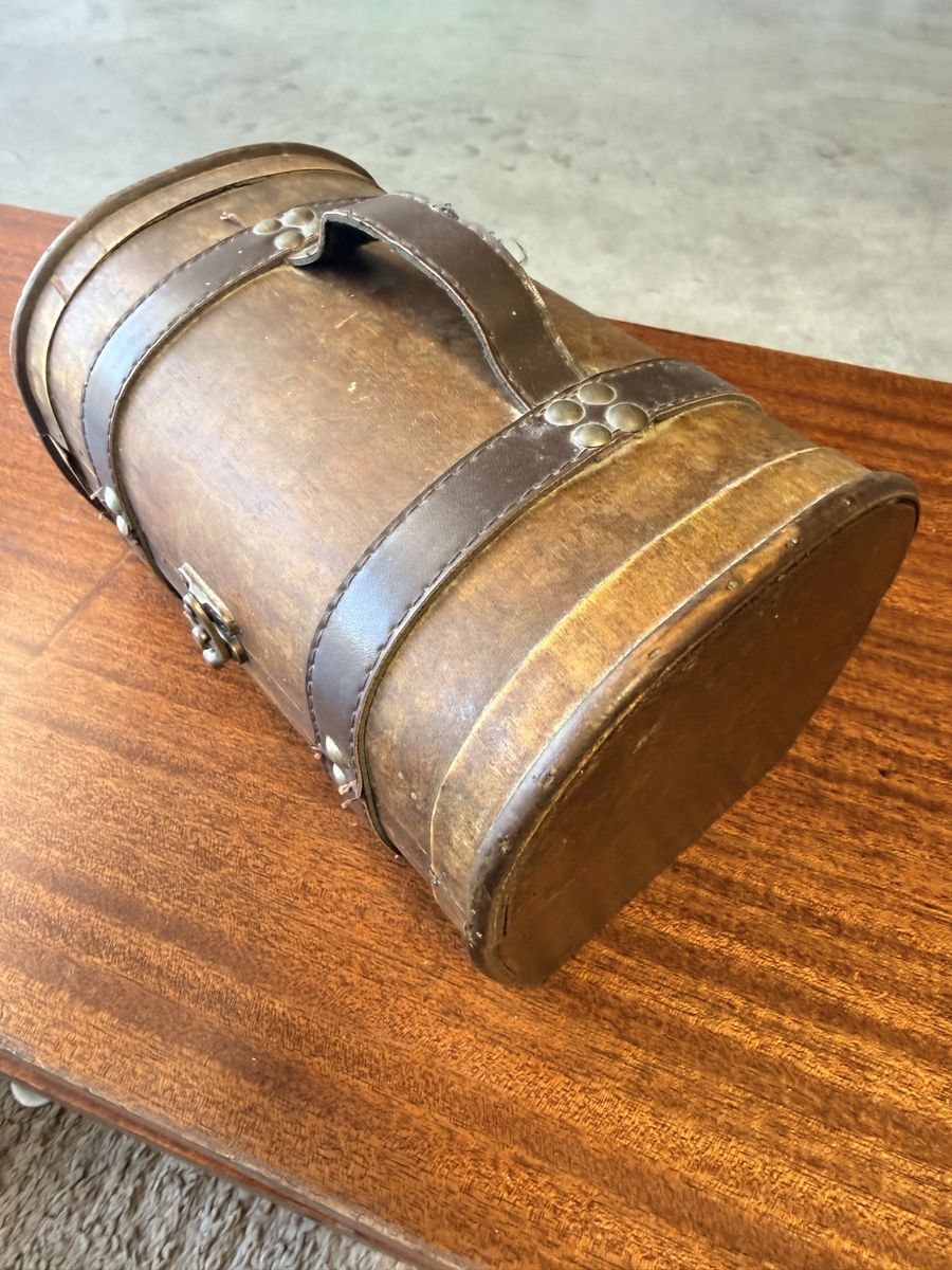 Main image 3