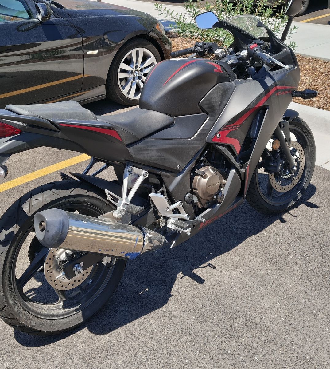2022 Honda cbr300r motorcycle