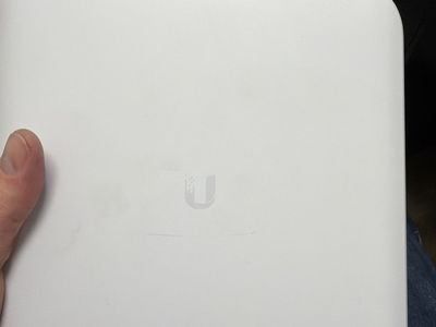 Ubiquiti UniFi Network Lite 16 PoE Switch - USW-Lite-16-PoE, 16-Port Managed Gigabit Ethernet
