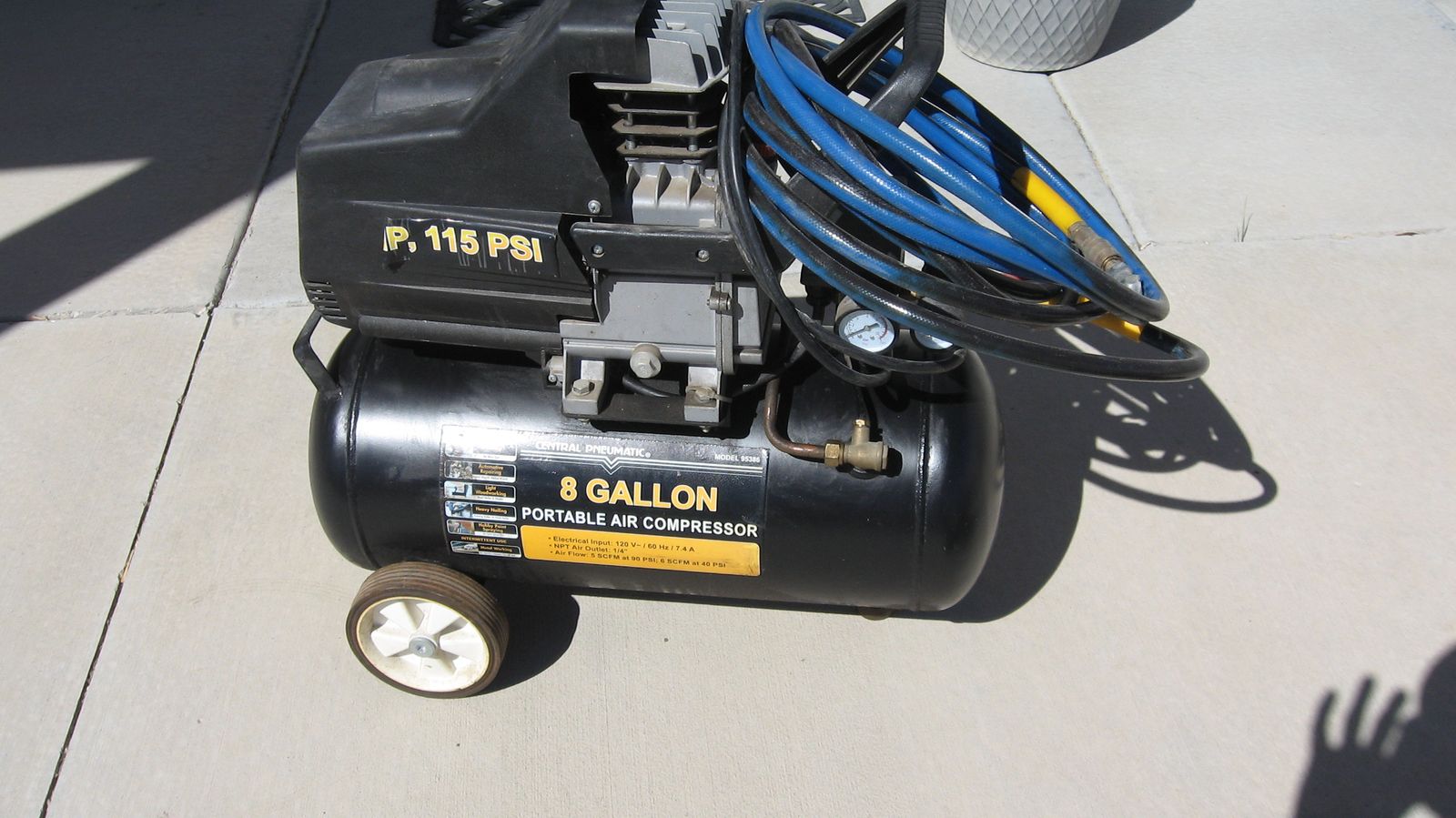8 Gallon Portable Electric Air Compressor