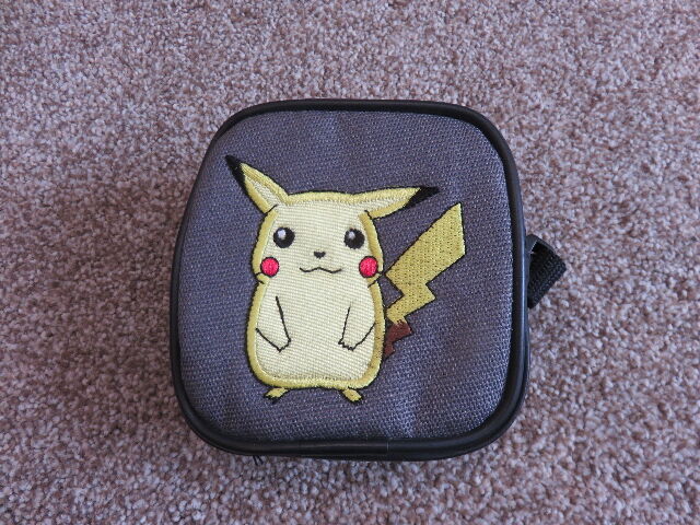 NEW LATE 1990'S NINTENDO PIKACHU #25 GAME POUCH