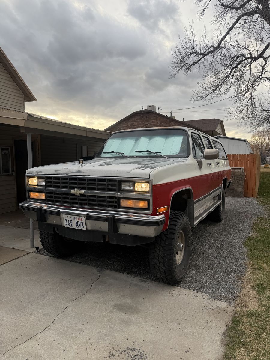 1991 CHEVROLET SUBURBAN V1500