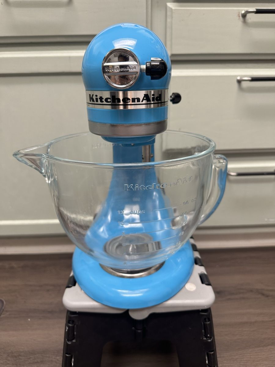 KitchenAid Artisan Stand Mixer – Glass Bowl