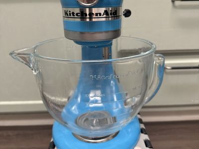 KitchenAid Artisan Stand Mixer – Glass Bowl