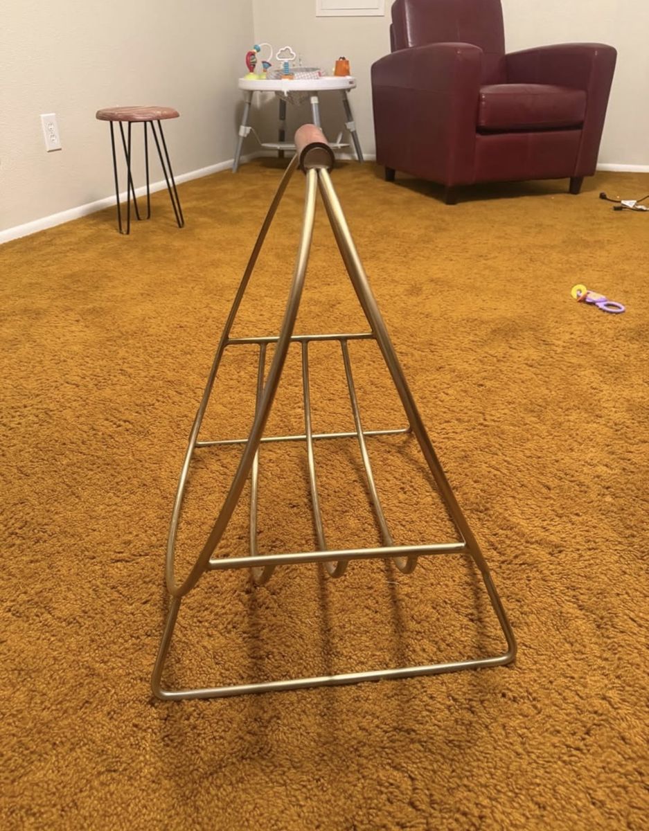 Target Threshold wood holder