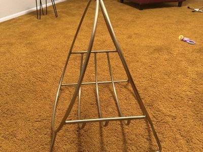 Target Threshold wood holder