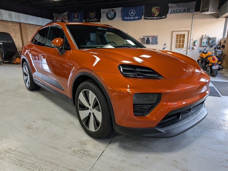 2024 Porsche Macan 4 Electric