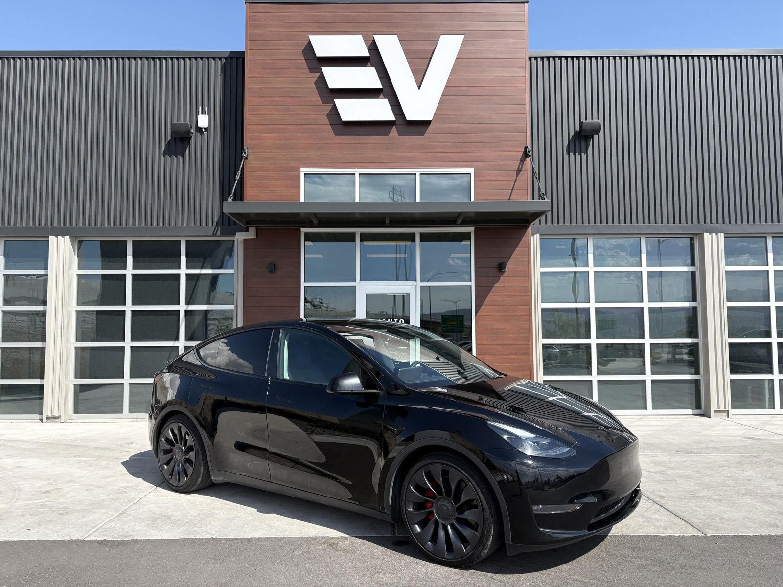 2024 Tesla Model Y Performance