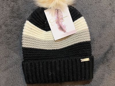 Jessica Simpson Women's Black & White Striped Pom Beanie Hat - New with Tags