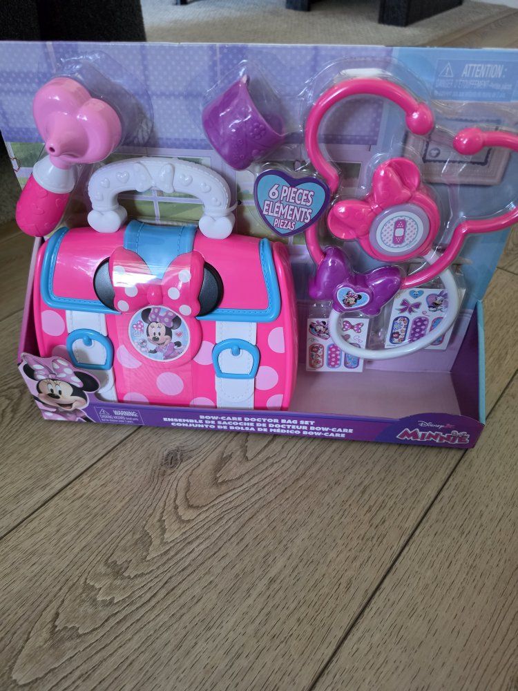Disney Minnie Bow-Care Doctor Bag Set - 6 Pcs Pretend Play Toy, New in Box