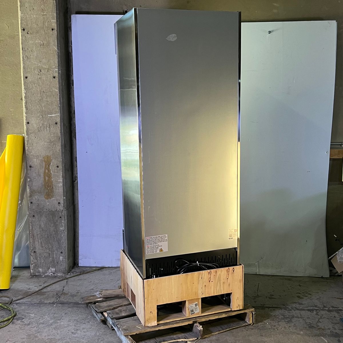 Main image 3