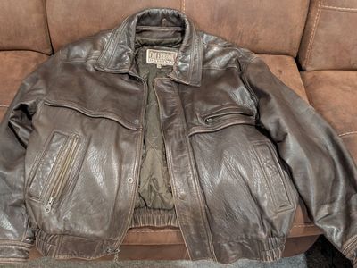 Colebrook Original Men's Brown Leather Bomber Jacket, Size XL/XG - Quilted Lining
