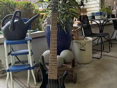 Ibanez GiO SOUNDGEAR, Electric, 6 string bass $230