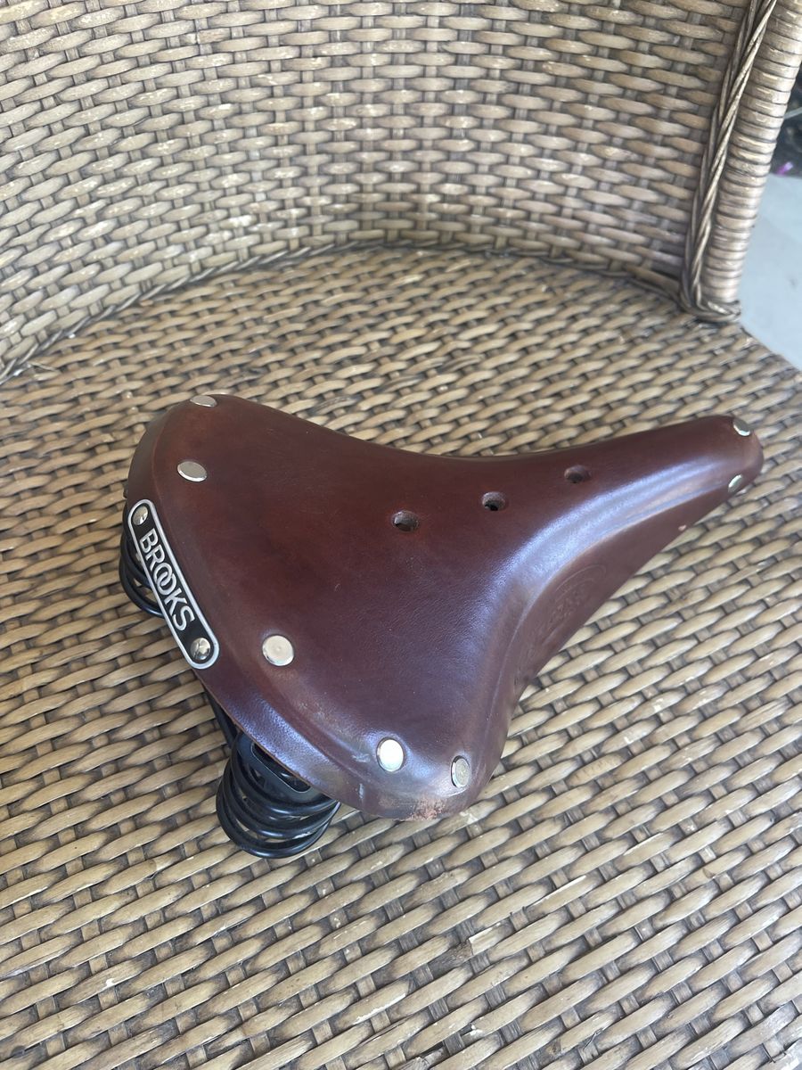 Brooks Leather Bicycle Saddle Seat - Brown with Springs for Comfort
