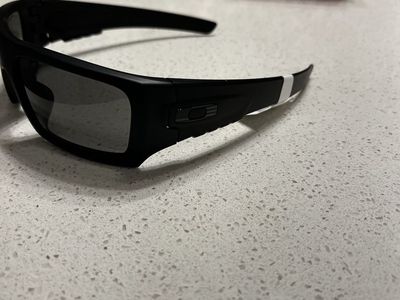 Men’s Oakley sunglasses
