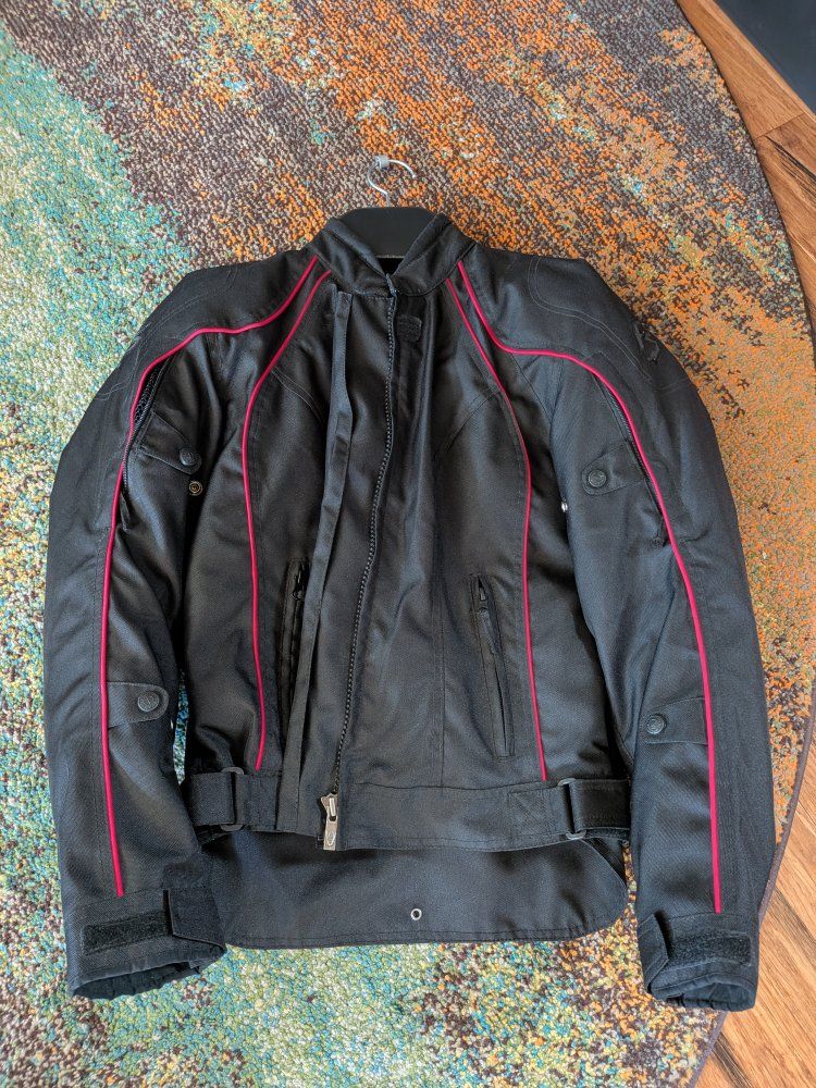 Fieldsheer women's motorcycle jacket Medium with Protective Features