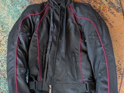 Fieldsheer women's motorcycle jacket Medium with Protective Features