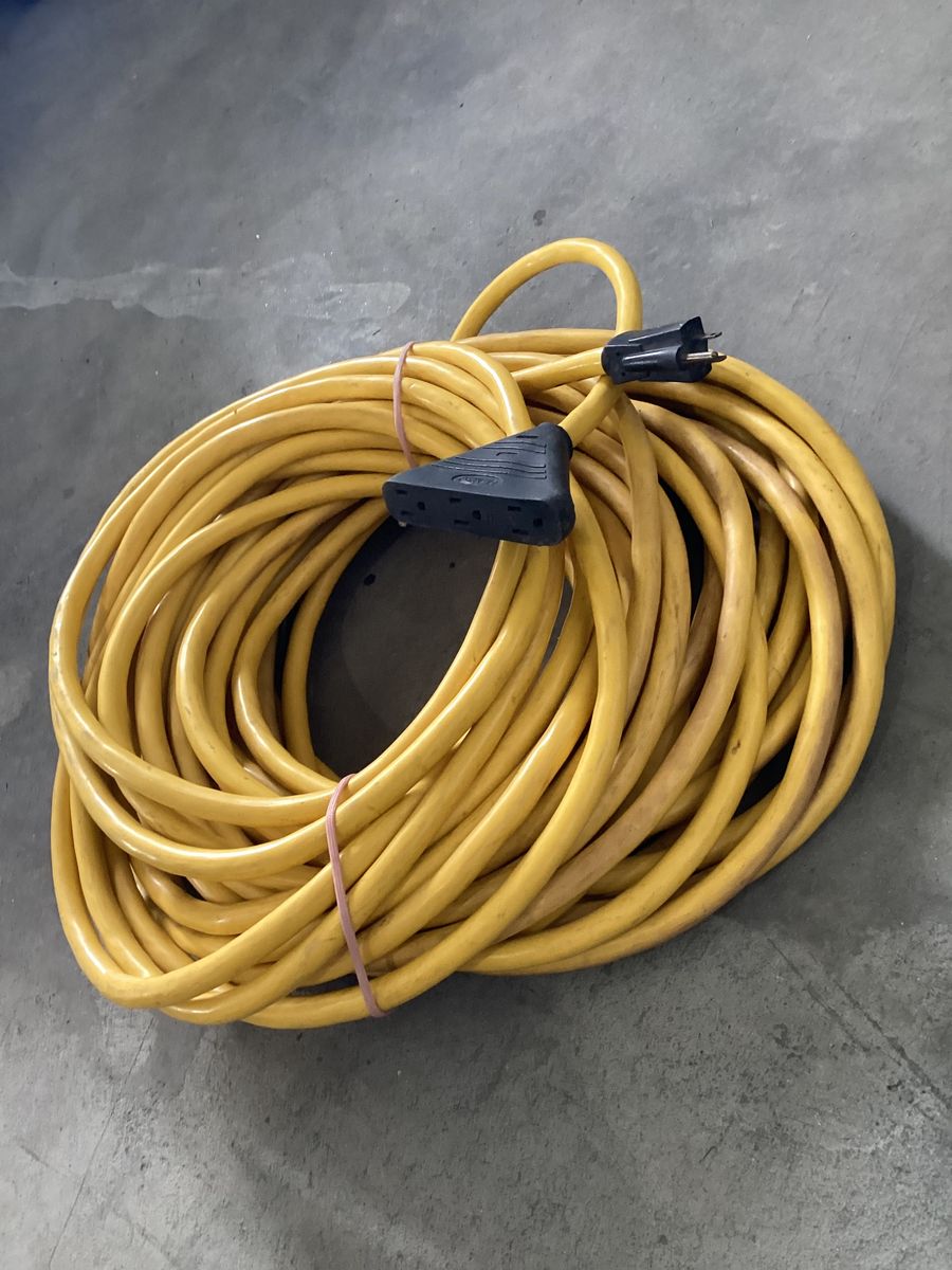 100 foot 10/3 extension cord
