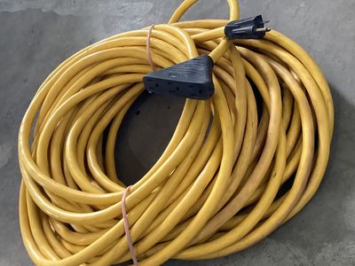 100 foot 10/3 extension cord