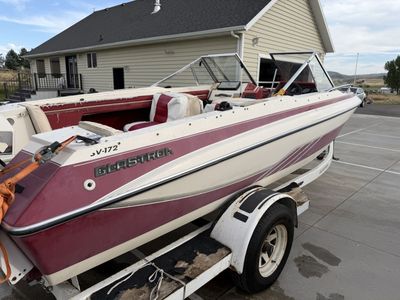 Glastron 17’ Fishing Boat