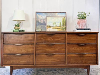 Vintage Ward Mid Century Modern 9 Drawer Dresser | Mid Century Modern 9 Drawer Dresser Chest