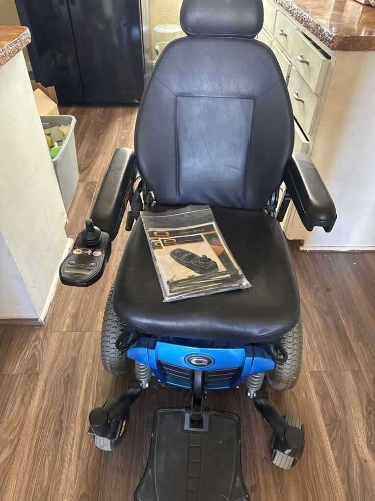 Q6 Edge Power Chair