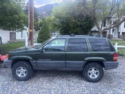 97 Jeep Grand Cherokee Laredo