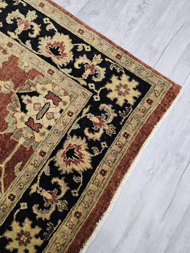 Main image 8