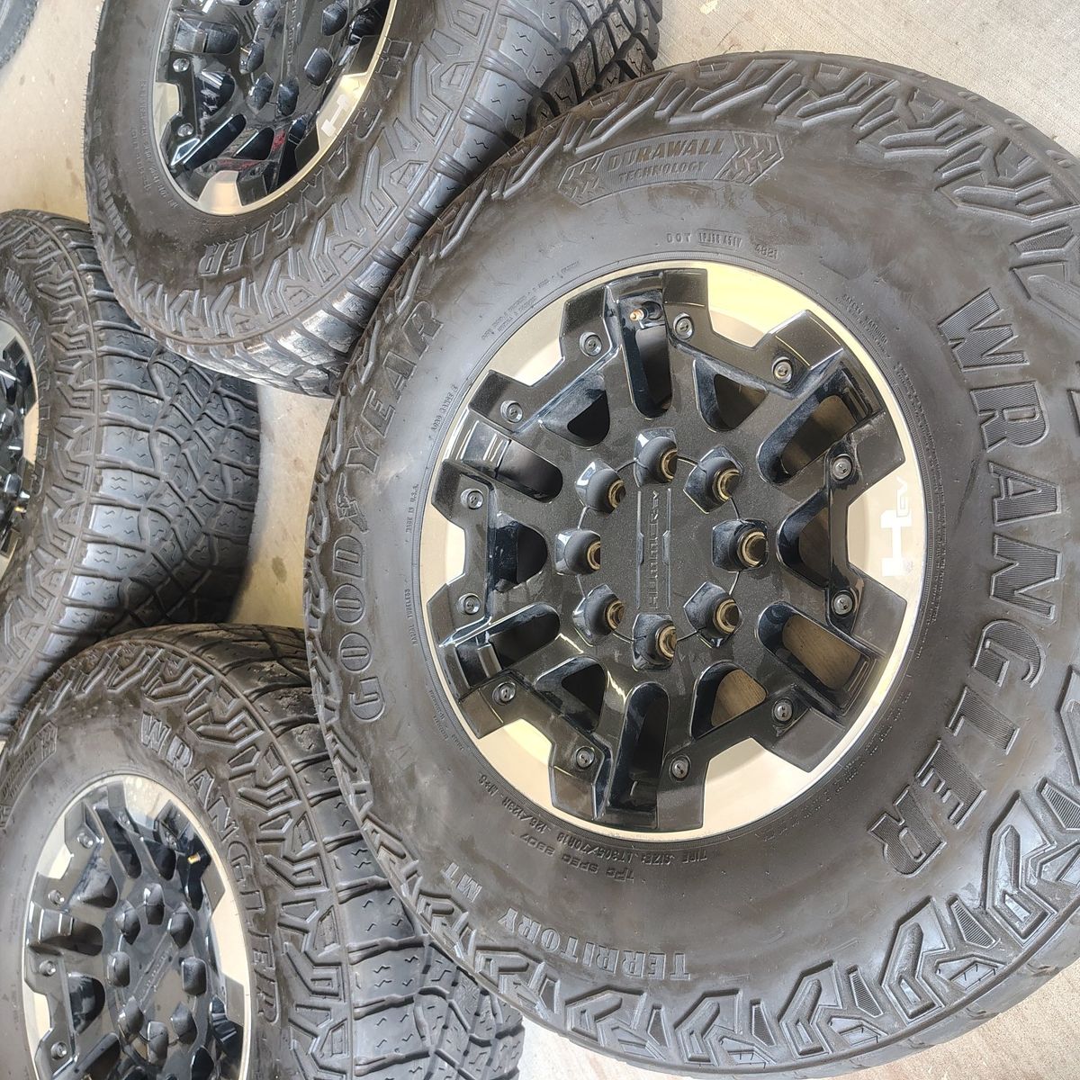 hummer wheels and tires