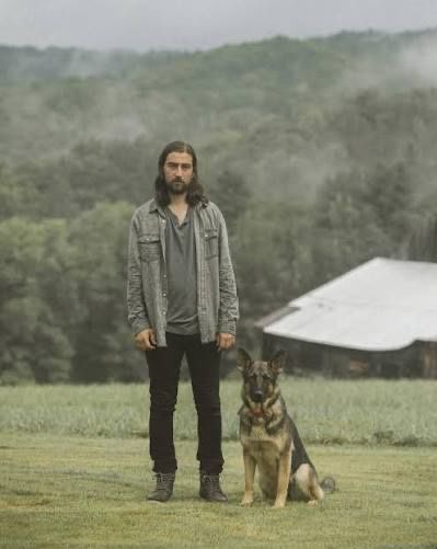 Noah Kahan Floor (2 tickets)