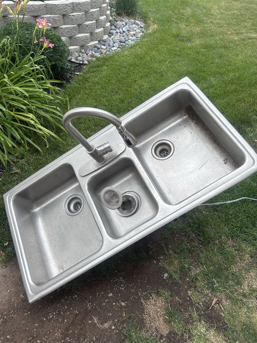 3-basin sink w/disposal