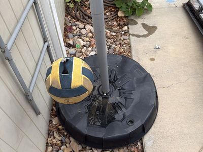 Used tetherball Pole & Base with Volleyball - Outdoor Sports Equipment
