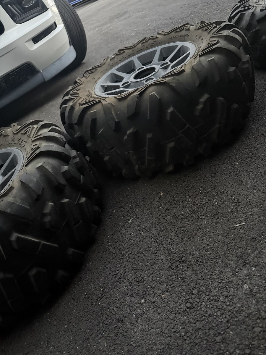 Polaris rzr wheels and tires