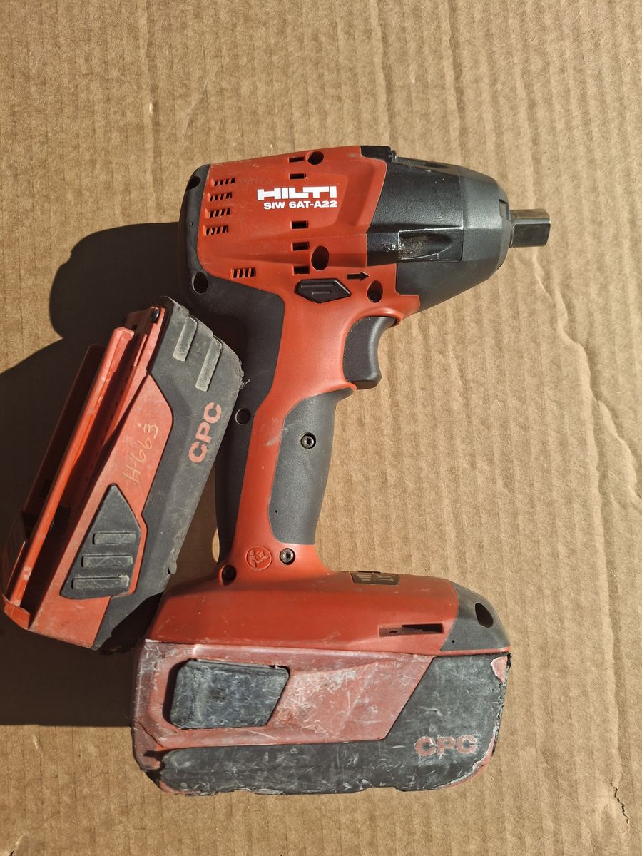 HILTI 24v 1/2" socket impact wrench
