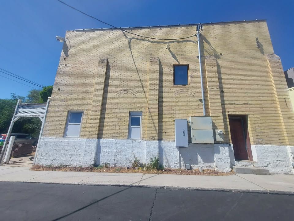 Main image 9