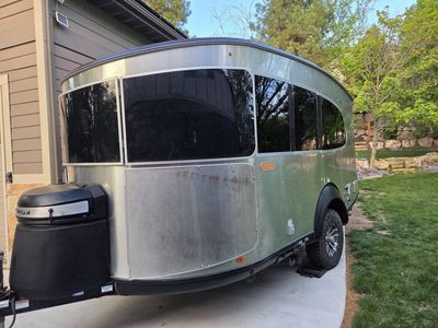 2022 Airstream Basecamp 20X w/ Victron solar
