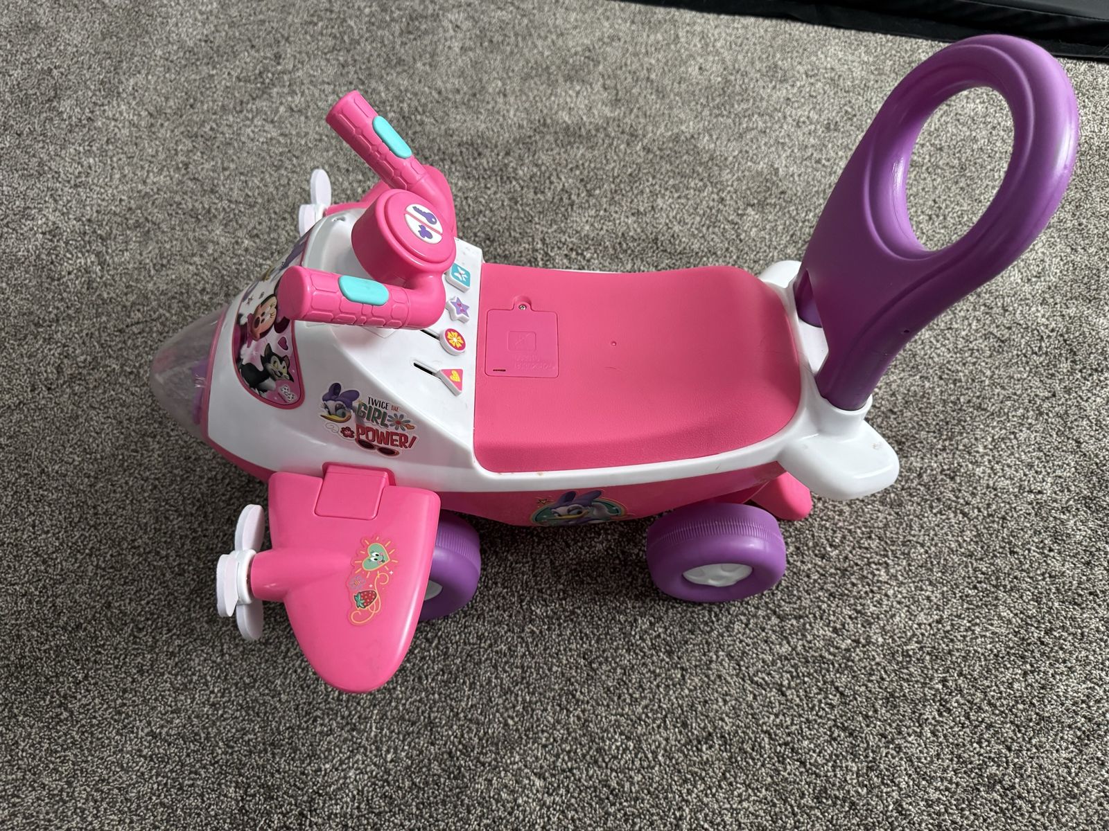 Minnie Mouse Airplane