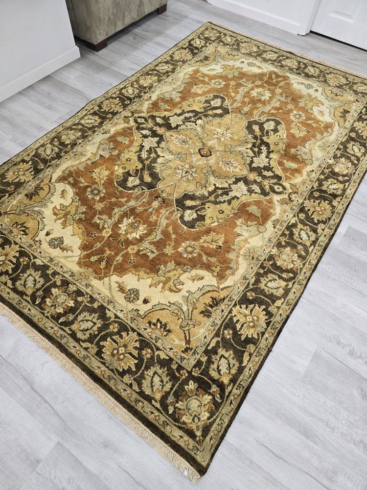 Main image 2