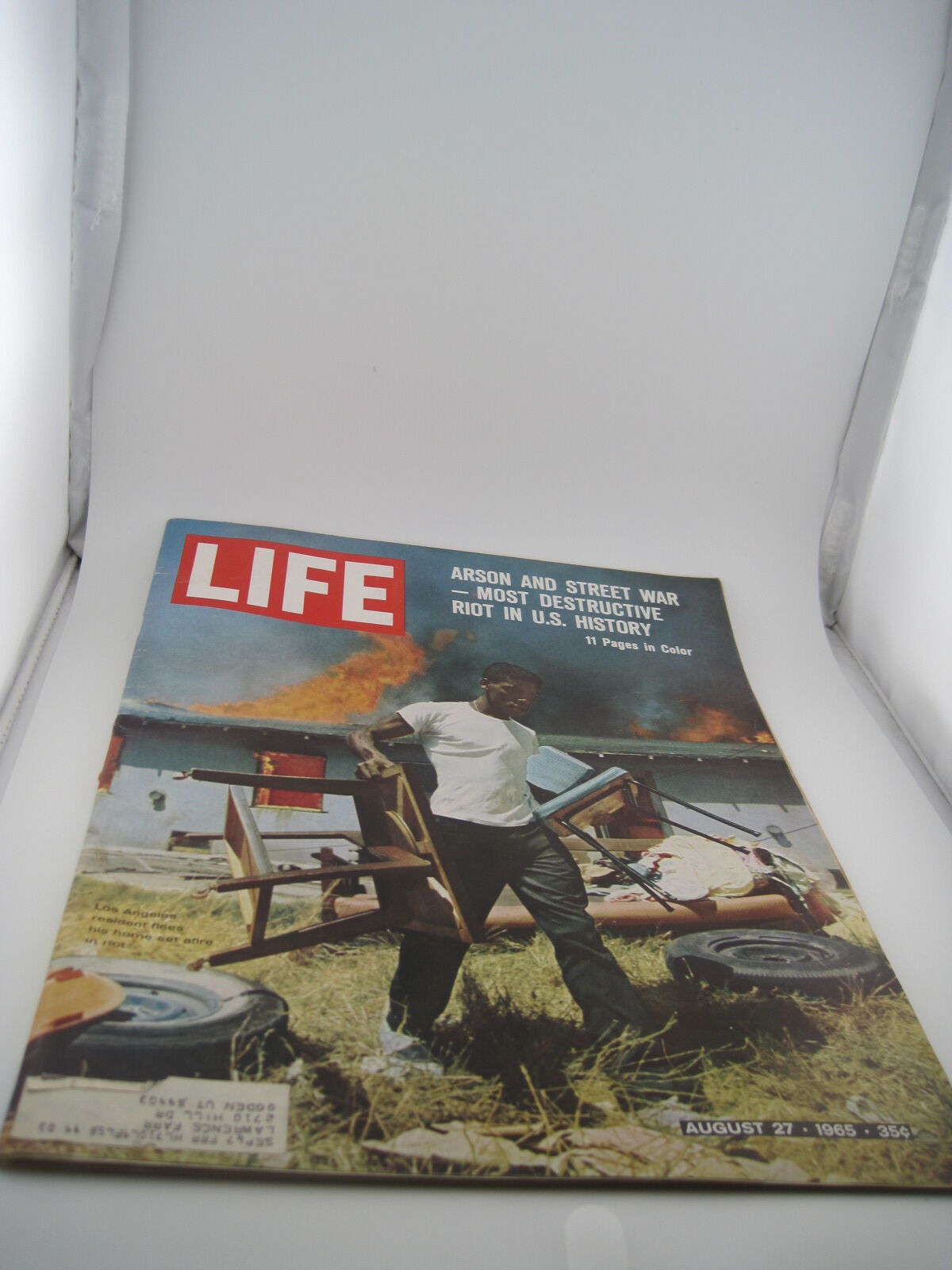 Vintage LIFE Magazine August 27 1965 ARSON AND STREET WAR Vol. 59 No. 9