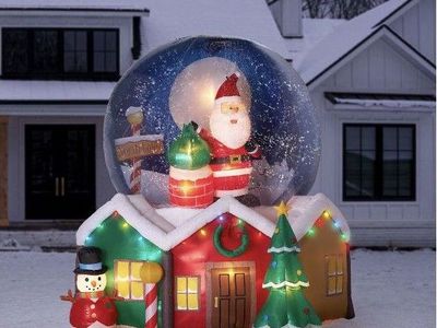 Members Mark Pre Lit Snowglobe Airblown - NEW IN BOX