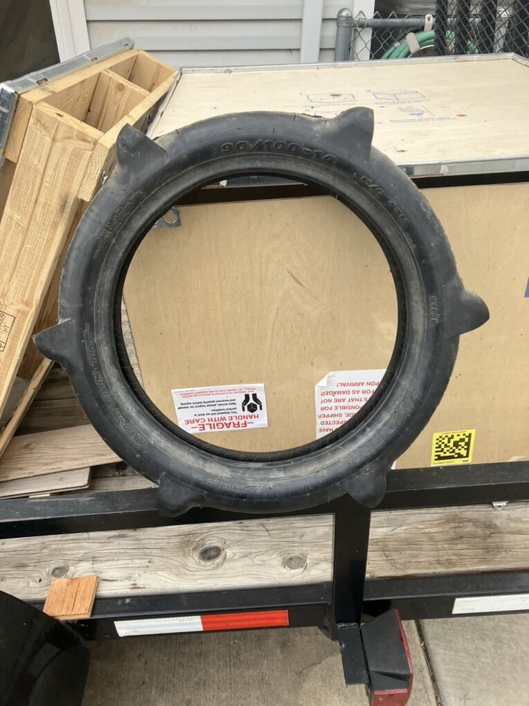 Paddle Tire 90/100-14