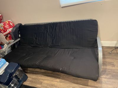 Metal frame futon