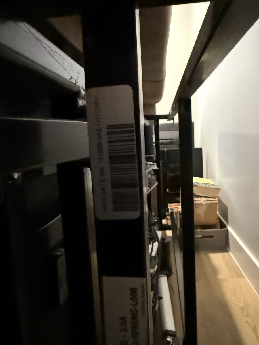 Main image 3