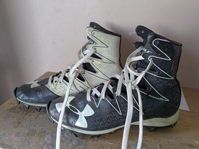 Youth football cleats size 4.5