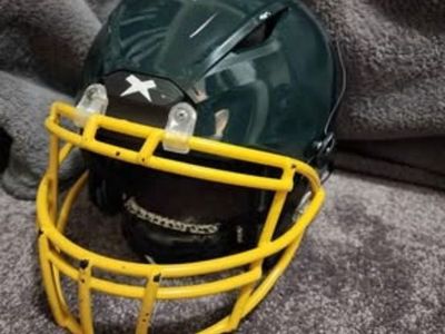 Men's Football Gear: Excellent condition (some brand new)