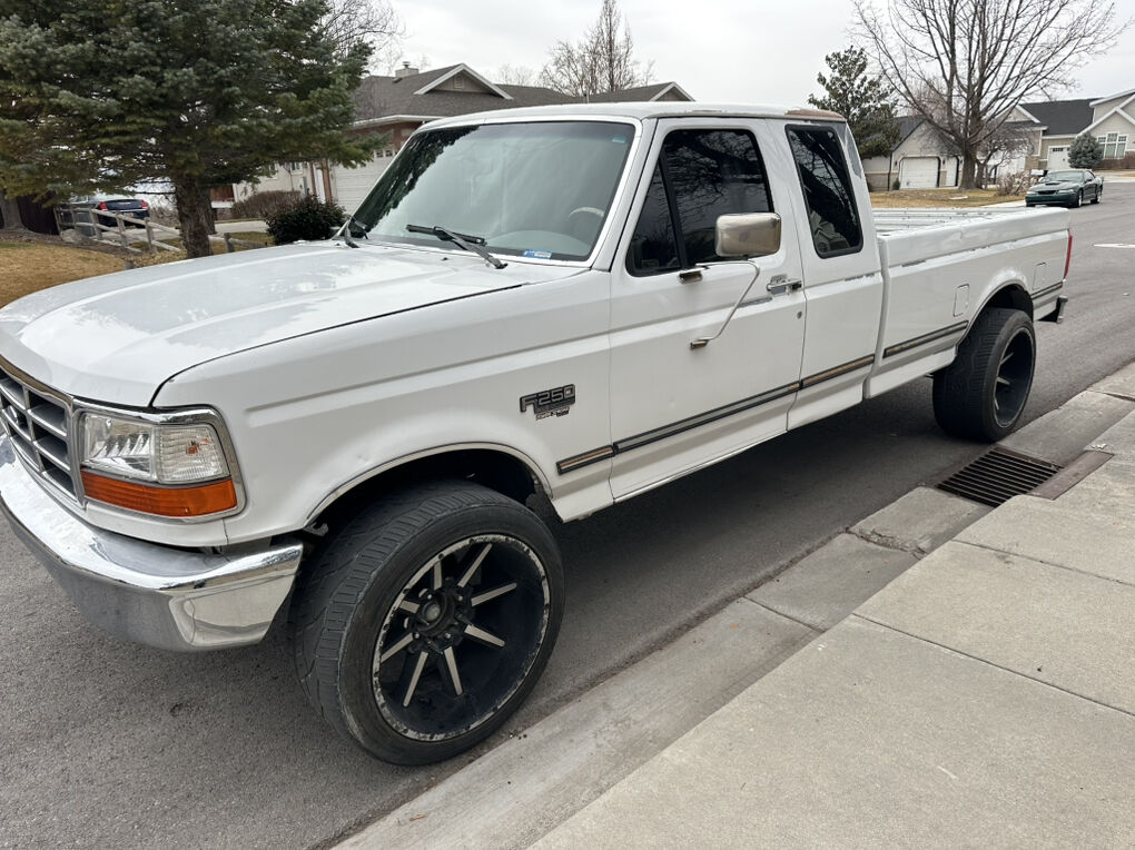 1995 FORD F250 XLT