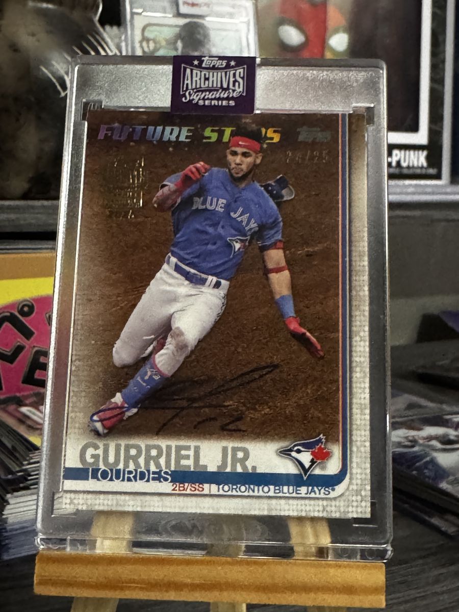 Topps Archives Signatures 2025 Lourdes Gurriel Jr